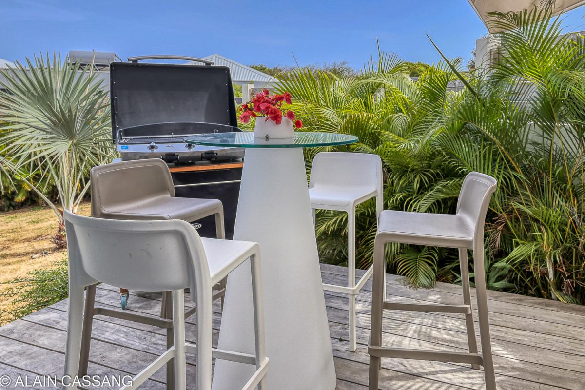 A louer villa 5 chambres pour 10 personnes avec piscine et vue mer à Sainte Anne en Guadeloupe - Terrasse barbecue